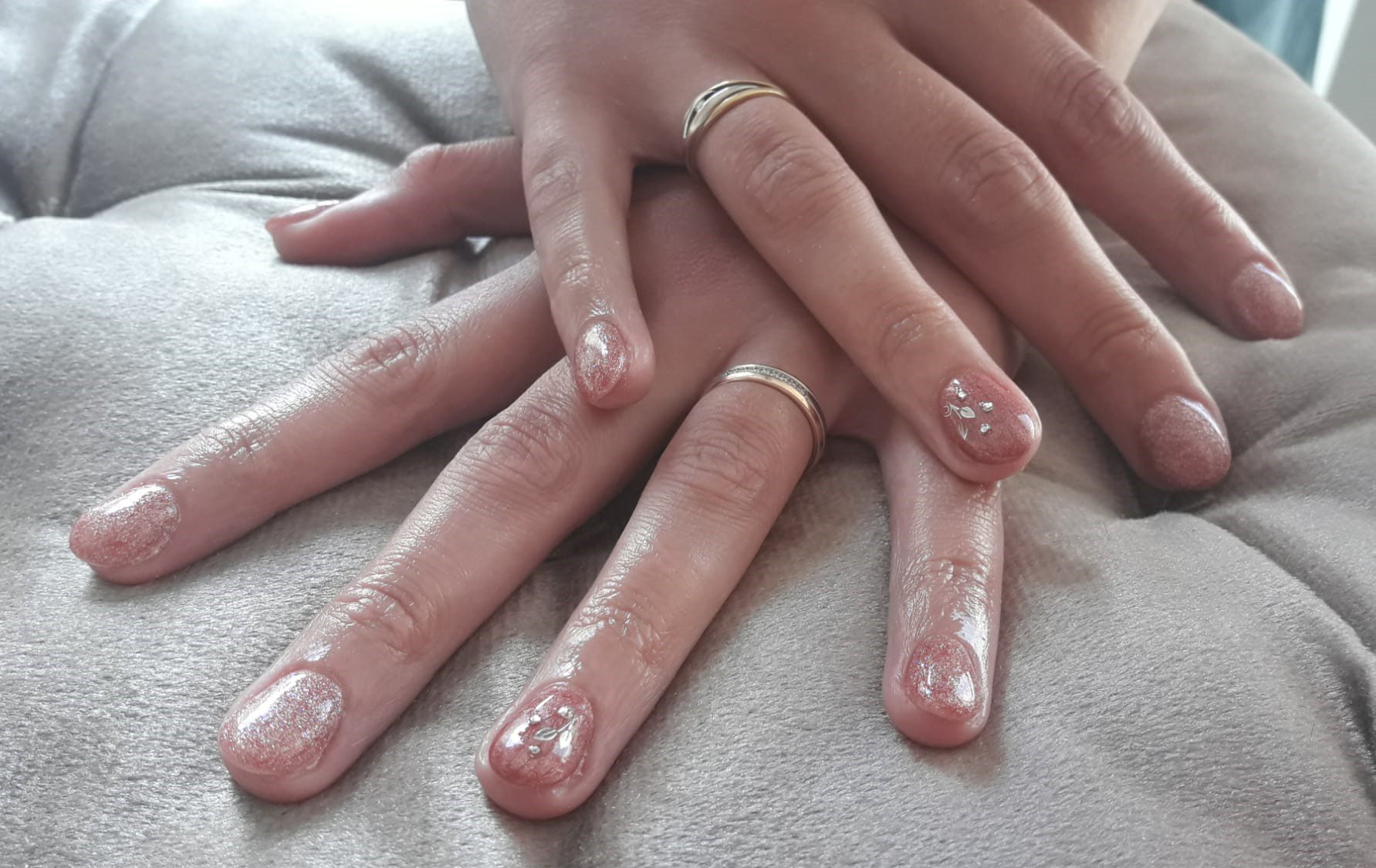 Glitter gelnagels nagelstyliste Jolijn Molenstede