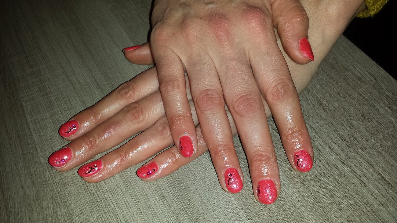 Rode gelnagels nagelstyliste Diest